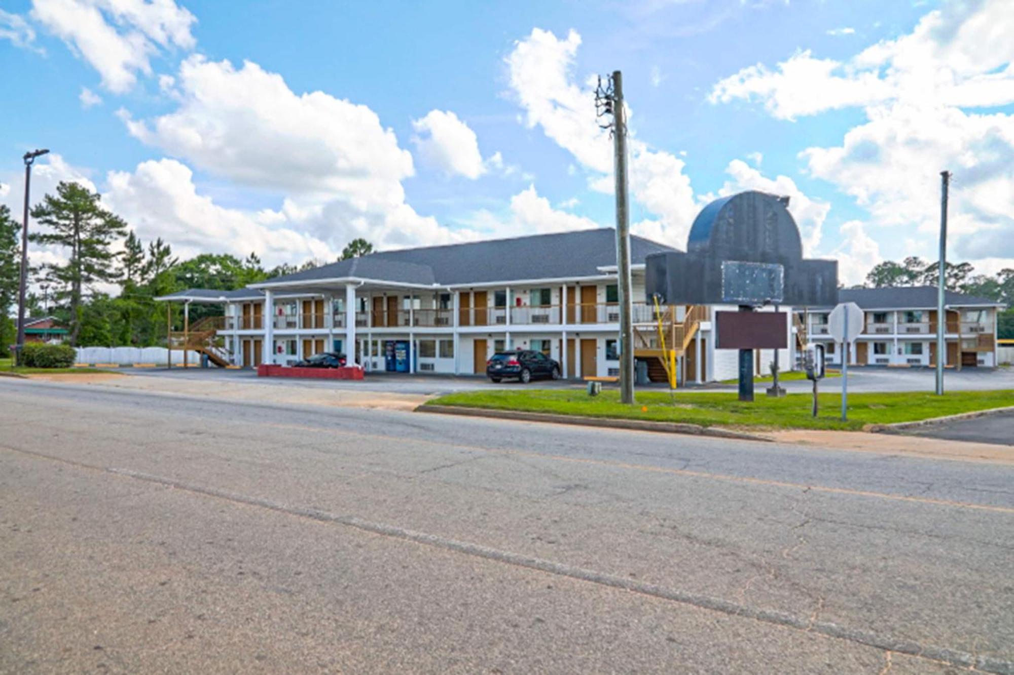 Economy Inn By Oyo Ashburn Dış mekan fotoğraf